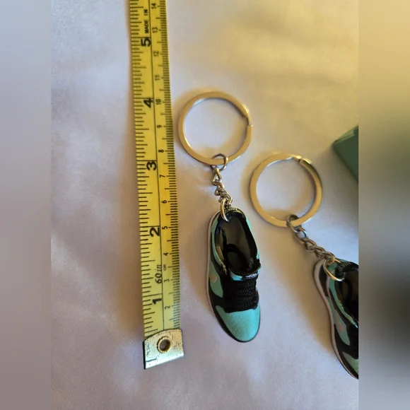 Sneaker Keychain Set - Black and Mint - Picture 4 of 4